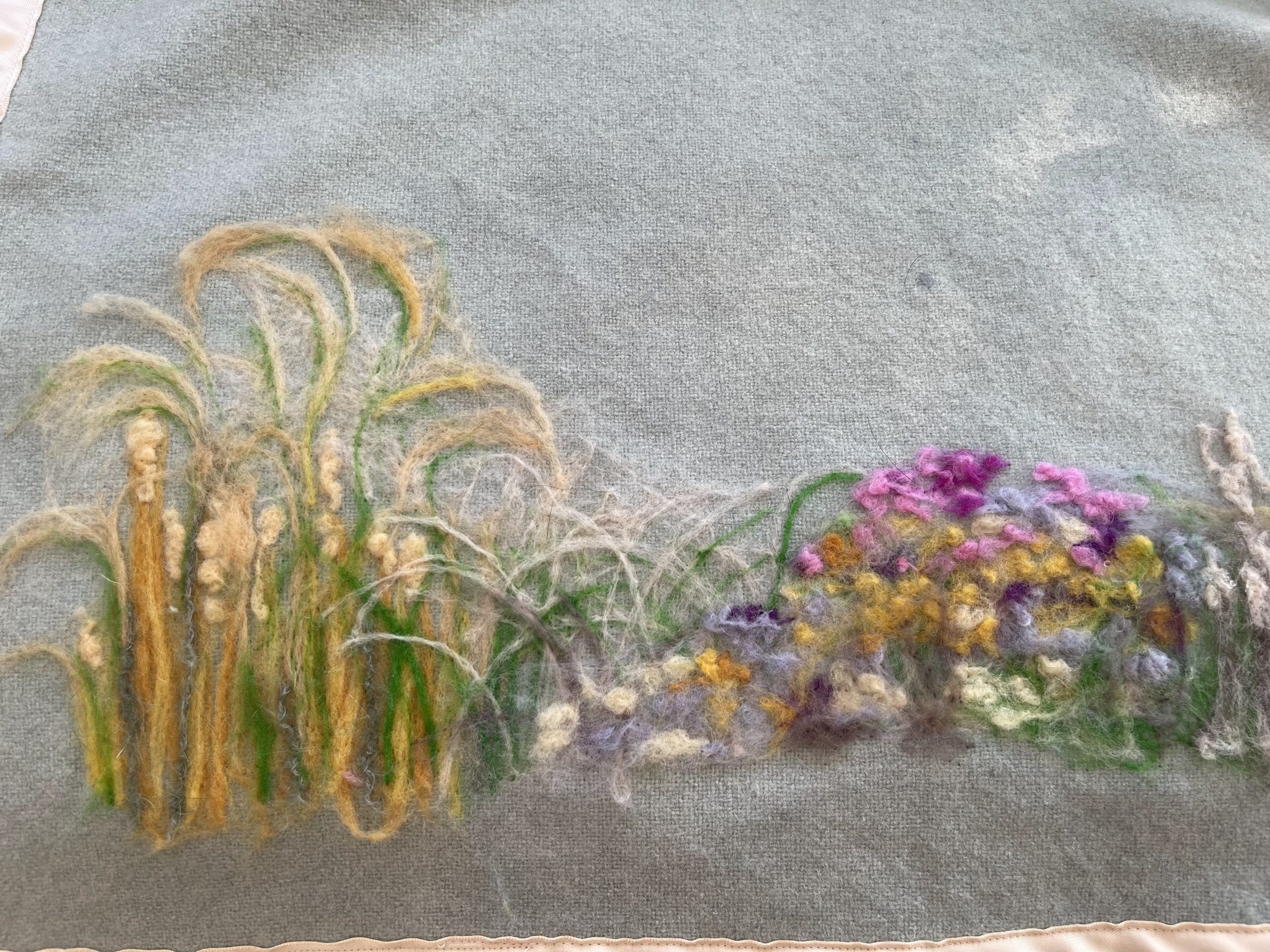 100% woollen blanket with a unique design - Image 4