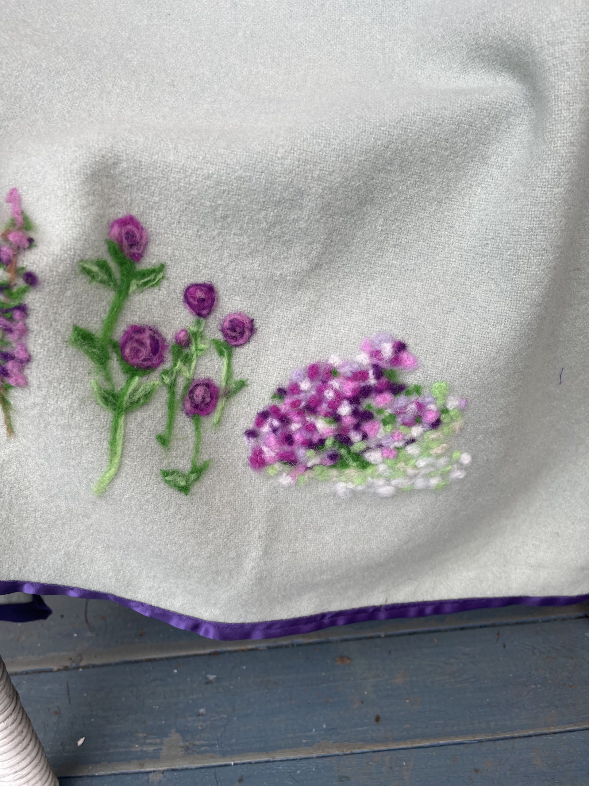 100% woollen blanket with a unique design - Image 4