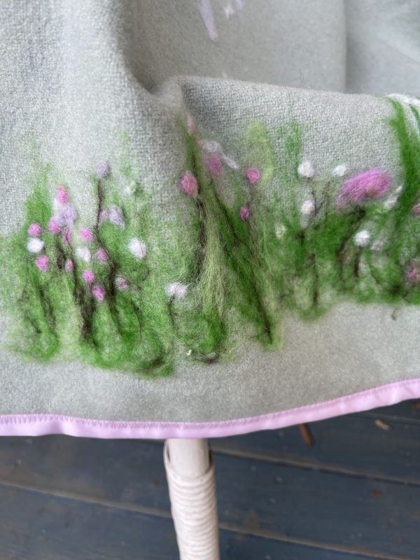 100% woollen blanket with a unique design - Image 3